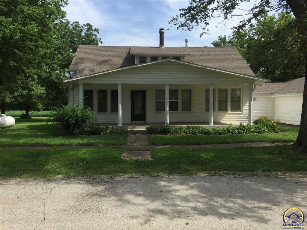 331 W 7th St, Emmett, KS 66422 Trulia