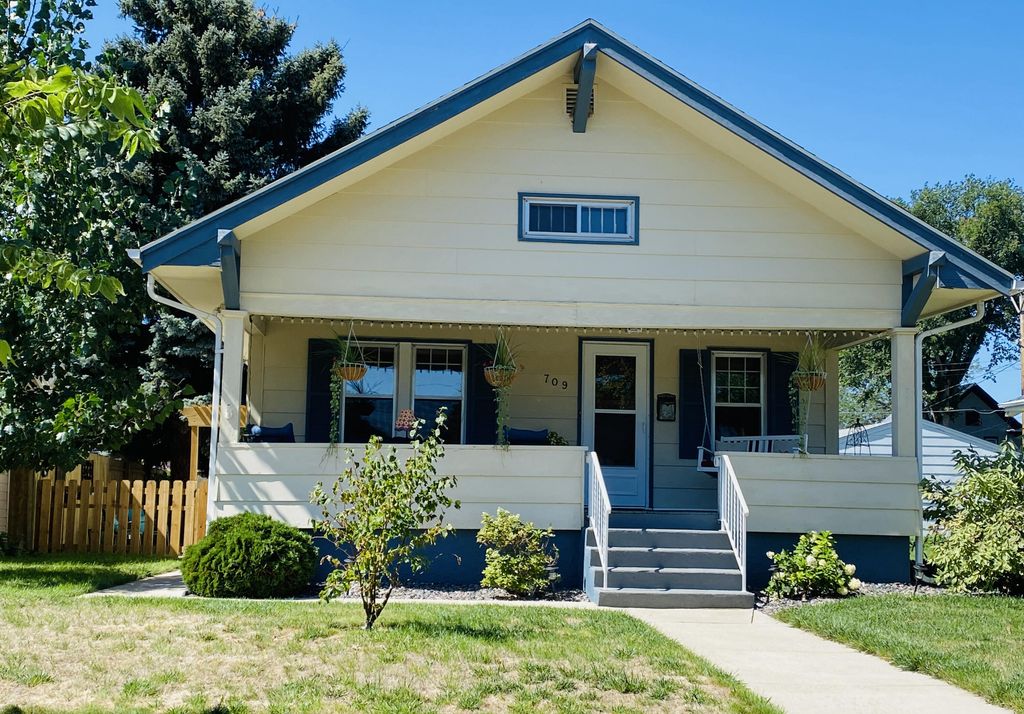 709 N Lincoln St, Aberdeen, SD 57401