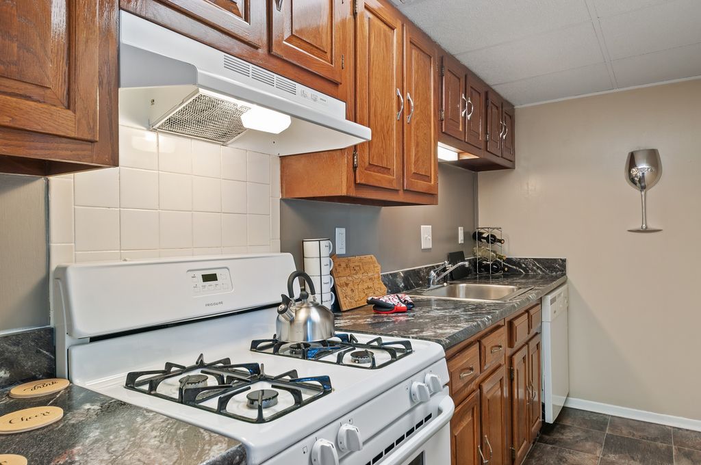 Oxford Manor Apartments and Townhomes Mechanicsburg, PA Trulia