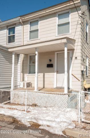 46 W Ridge St, Summit Hill, PA 18250