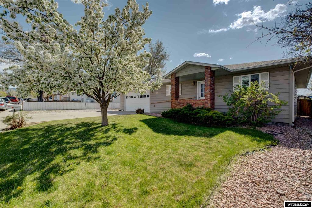 1228 S  Conwell St, Casper, WY 82601