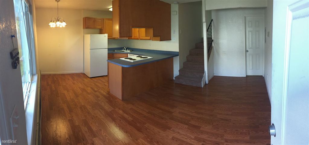 7015 Weimer Rd, Anchorage, AK 99502