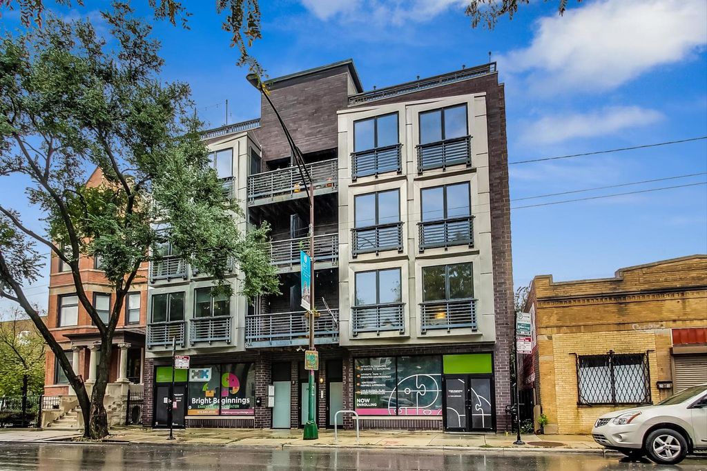 2902 N Central Park Ave #3N, Chicago, IL 60618