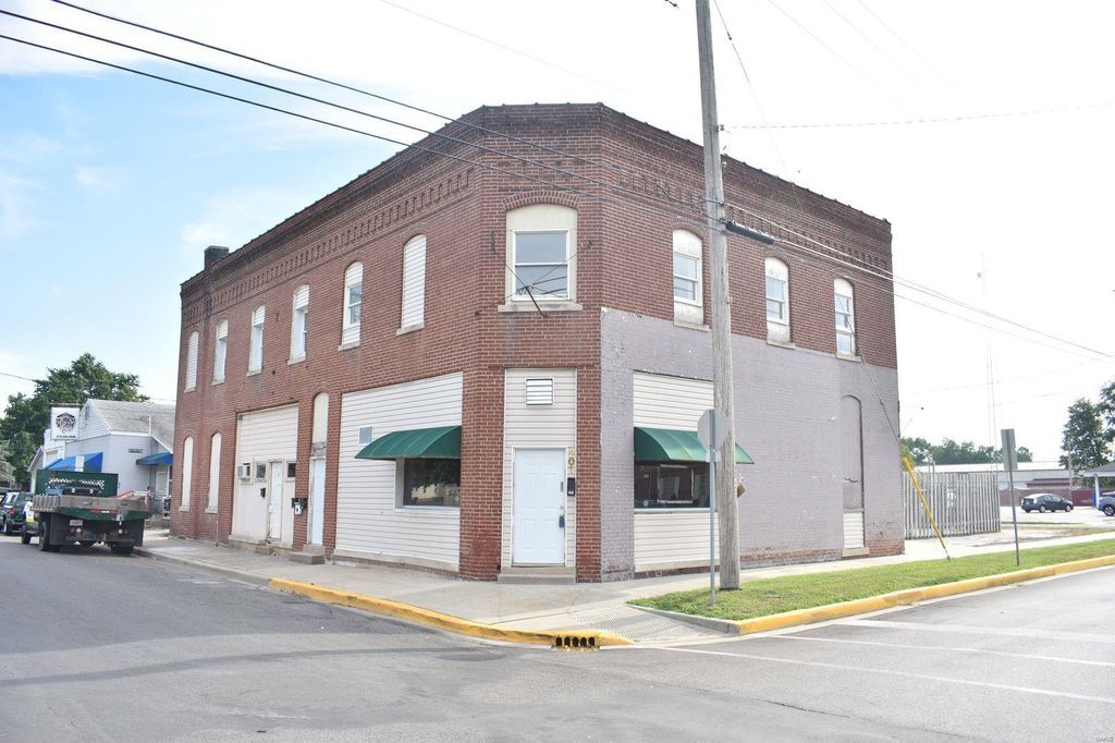 201 S Union St, Staunton, IL 62088 Trulia