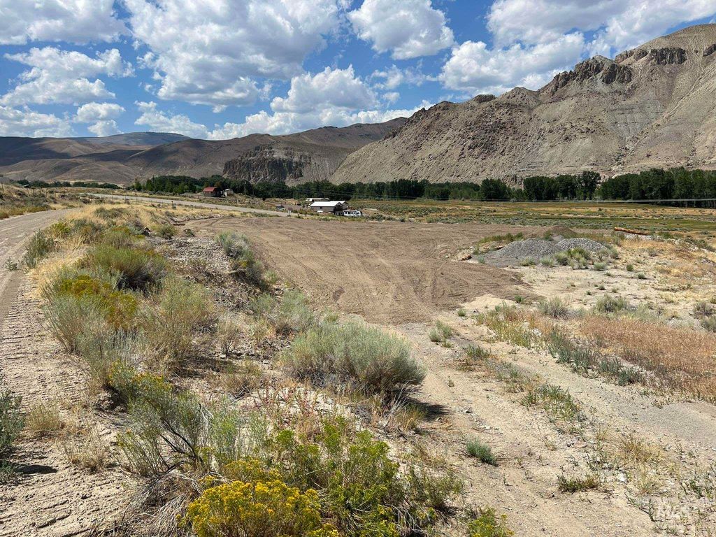 24 Pickett Loop, Challis, ID 83226 Trulia