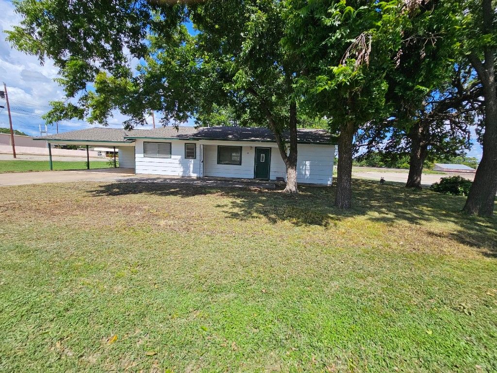 101 N 1st St, Bangs, TX 76823 Trulia