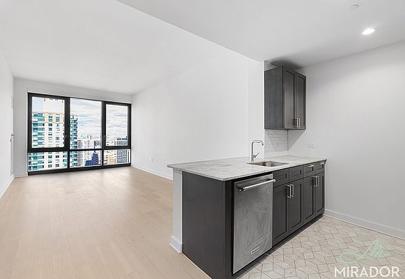 21 S  End Ave  #2711, New York, NY 10023