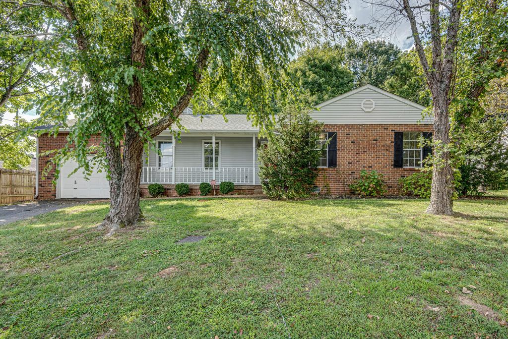 705 Yoest Cir, Antioch, TN 37013