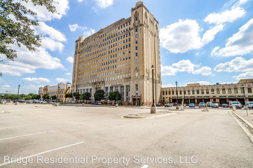 221 W Lancaster Ave #7010, Fort Worth, TX 76102