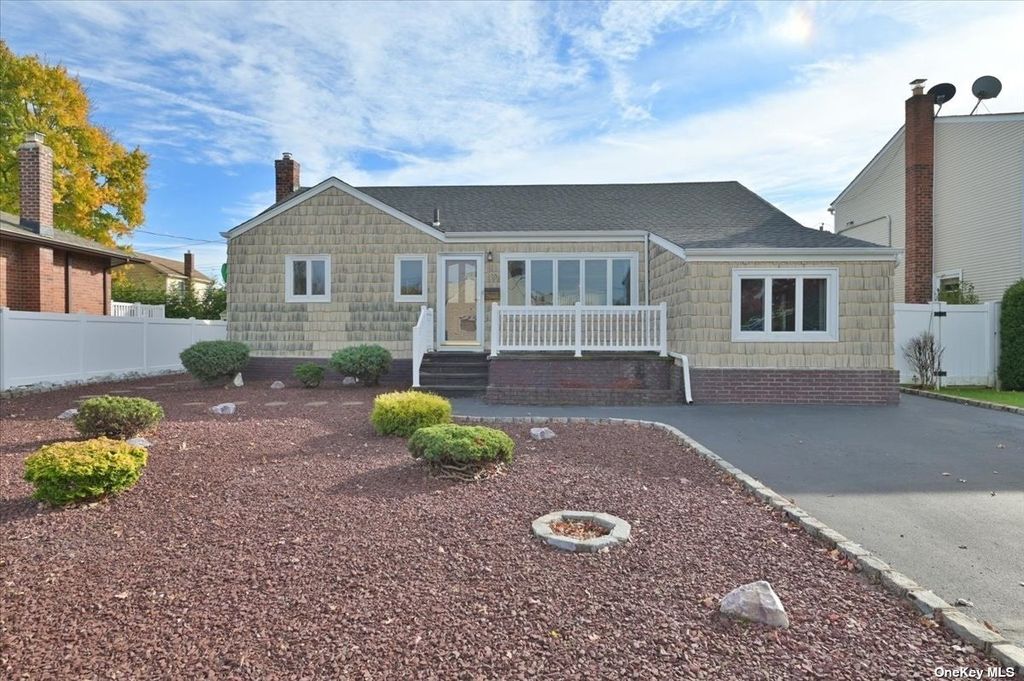 15 Stewart Street, Plainview, NY 11803 Trulia