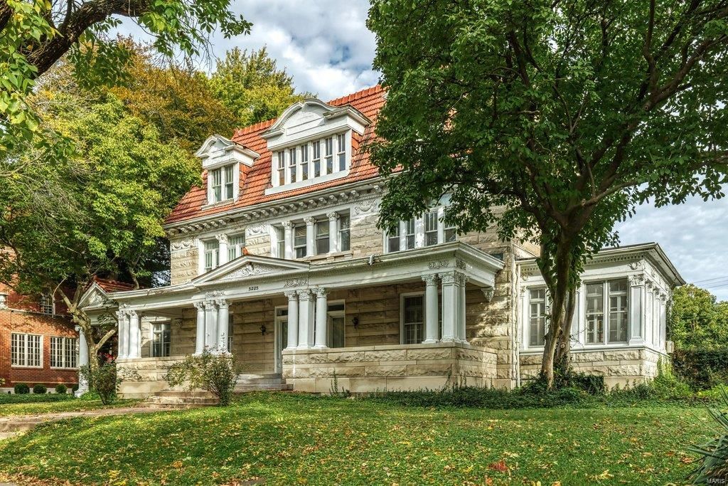 5225 Lindell Blvd, Saint Louis, MO 63108