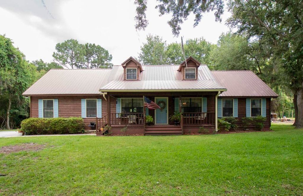707 Dillingham St, Saint Marys, GA 31558