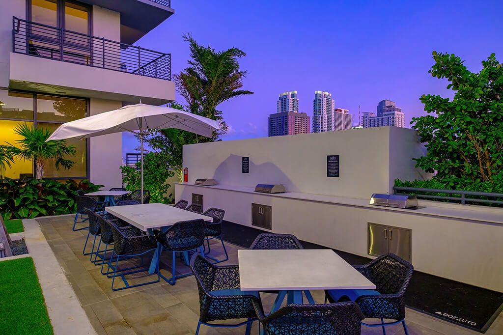 Caoba Miami Worldcenter, 698 NE 1st Avenue, Miami, Downtown Miami, Furnished Apartments