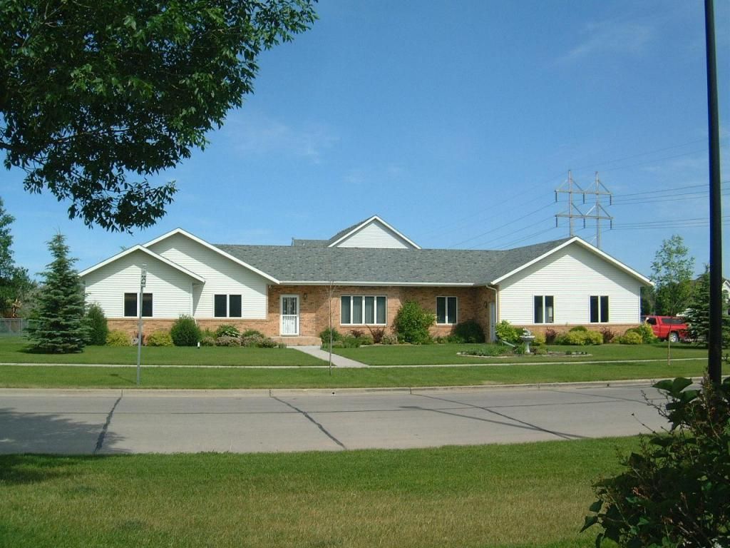 3598 14th Ave S, Grand Forks, ND 58201