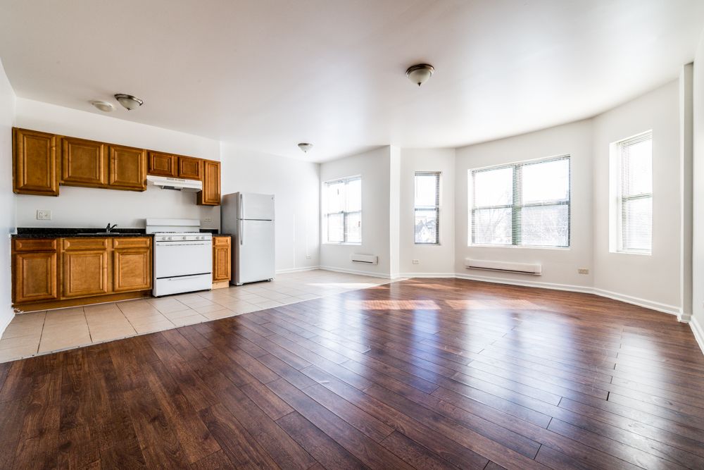 7706 South Coles Apartments in Chicago, IL 60649 Studio, 1 Bath