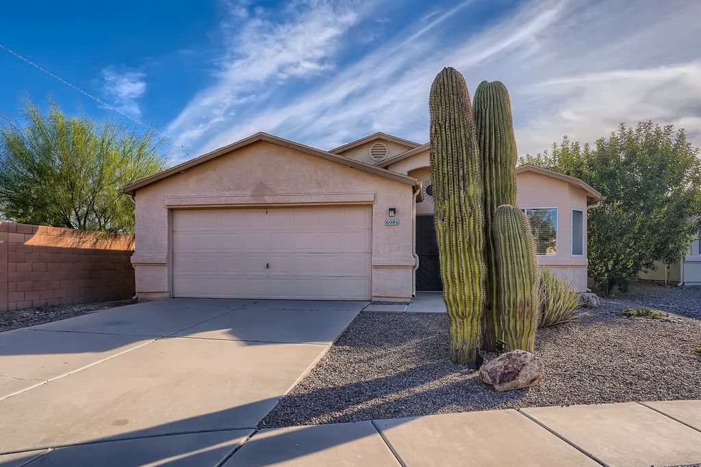 6086 N Applesauce Ct, Tucson, AZ 85741