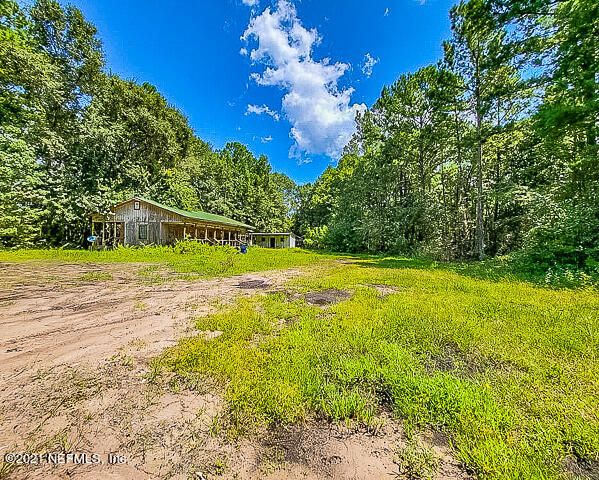 48303 Crawford Ln, Hilliard, FL 32046