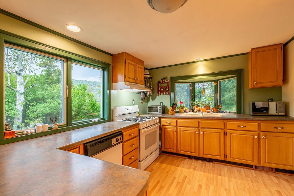 85 Benedict Road, East Dorset, VT 05253 Trulia