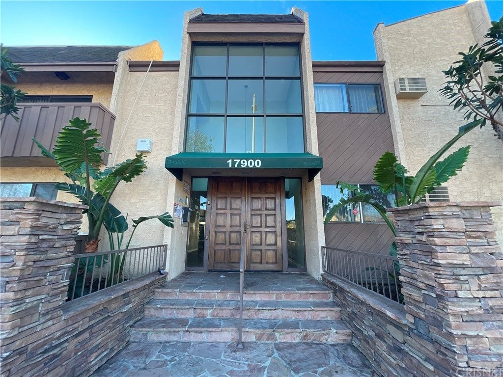17900 Sherman Way #228, Los Angeles, CA 91335