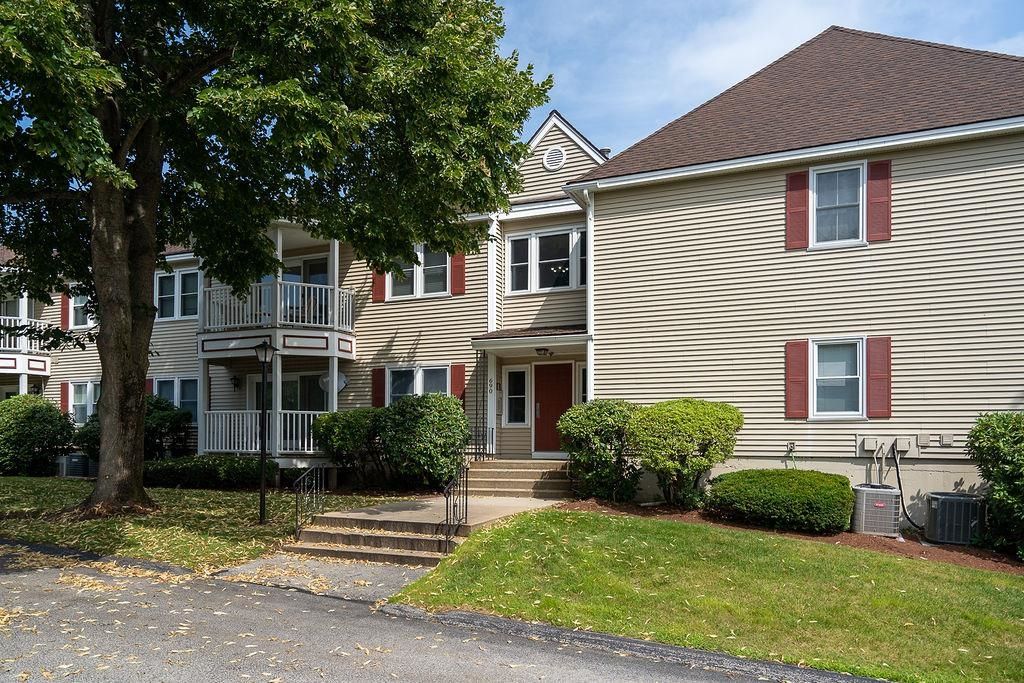 690 S Porter Street UNIT 28, Manchester, NH 03103
