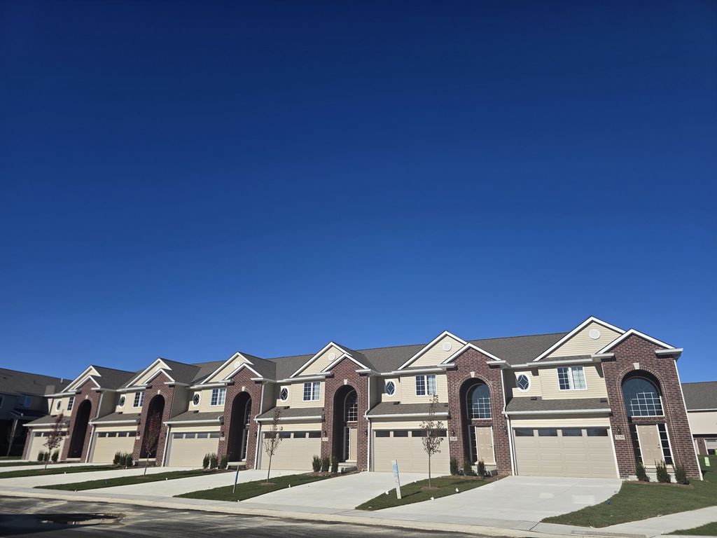 33150 - 33200 Schoolcraft Rd, Livonia, MI 48150 | PropertyShark.com, image size:1024x768