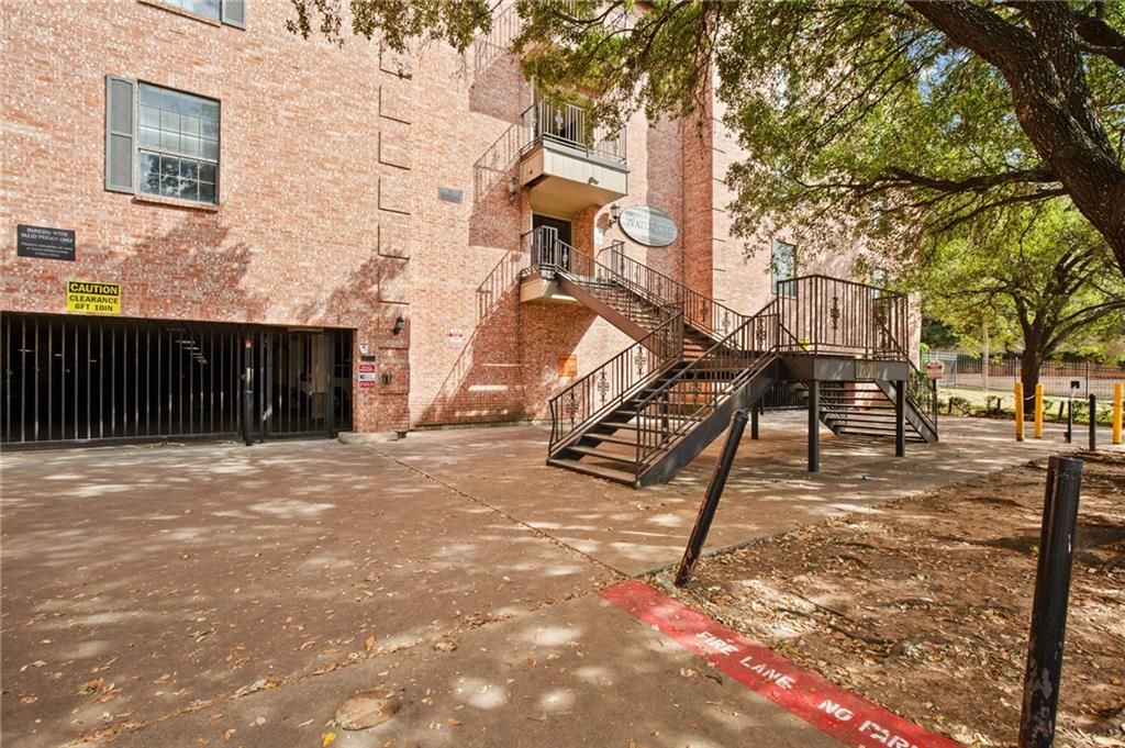 2401 Leon St #302, Austin, TX 78705