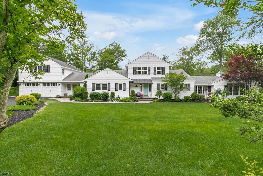 151 Culberson Rd, Basking Ridge, NJ 07920