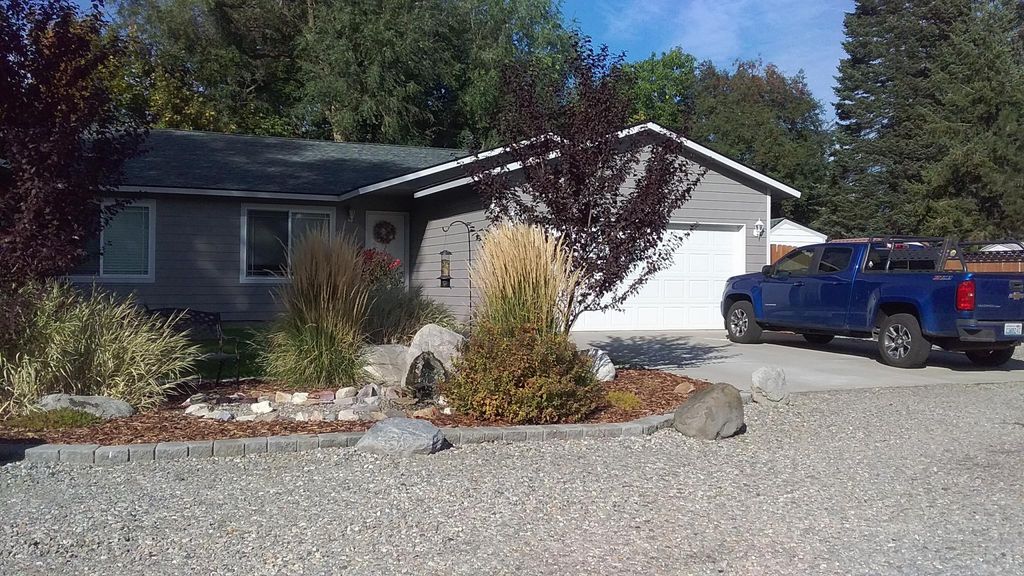 818 N  Felts Rd, Spokane, WA 99206