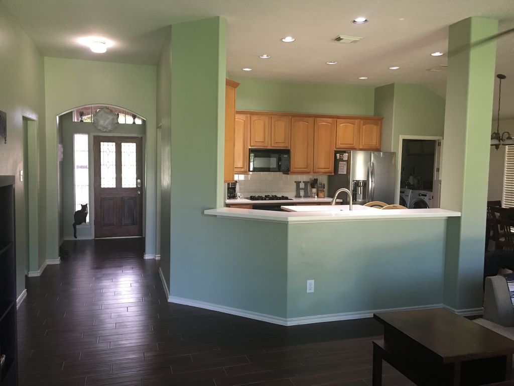 8326 Pinewood Canyon Ln, Humble, TX 77346