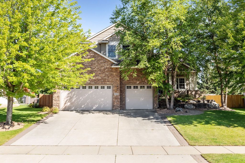 2113 138th St W, Rosemount, MN 55068