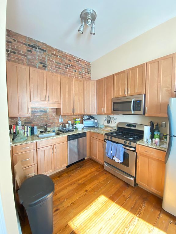 38 Springfield St, Somerville, MA 02143