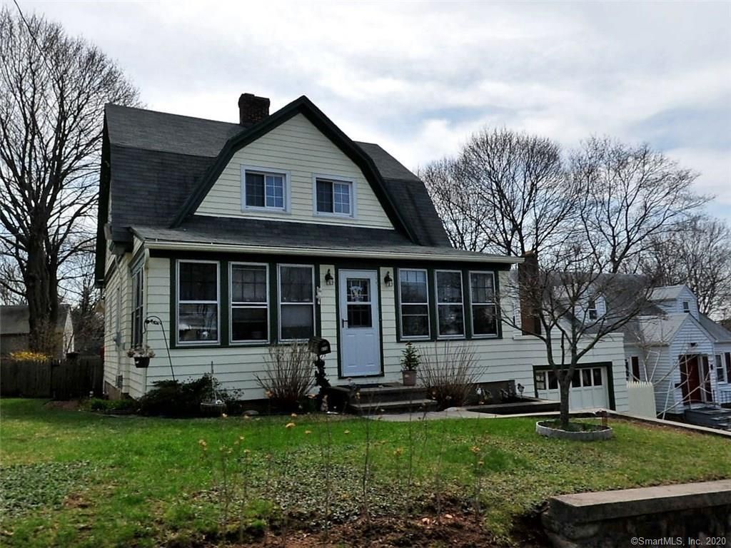 573 Liberty St, Meriden, CT 06450