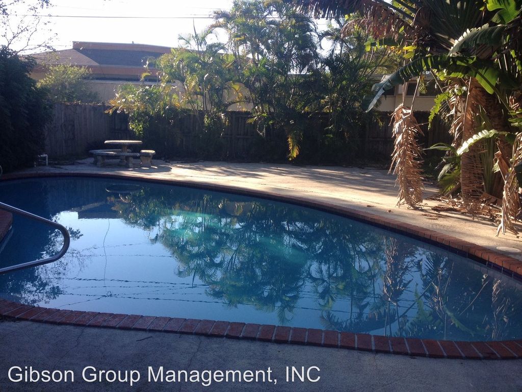 5604 Hayes St #2, Hollywood, FL 33021