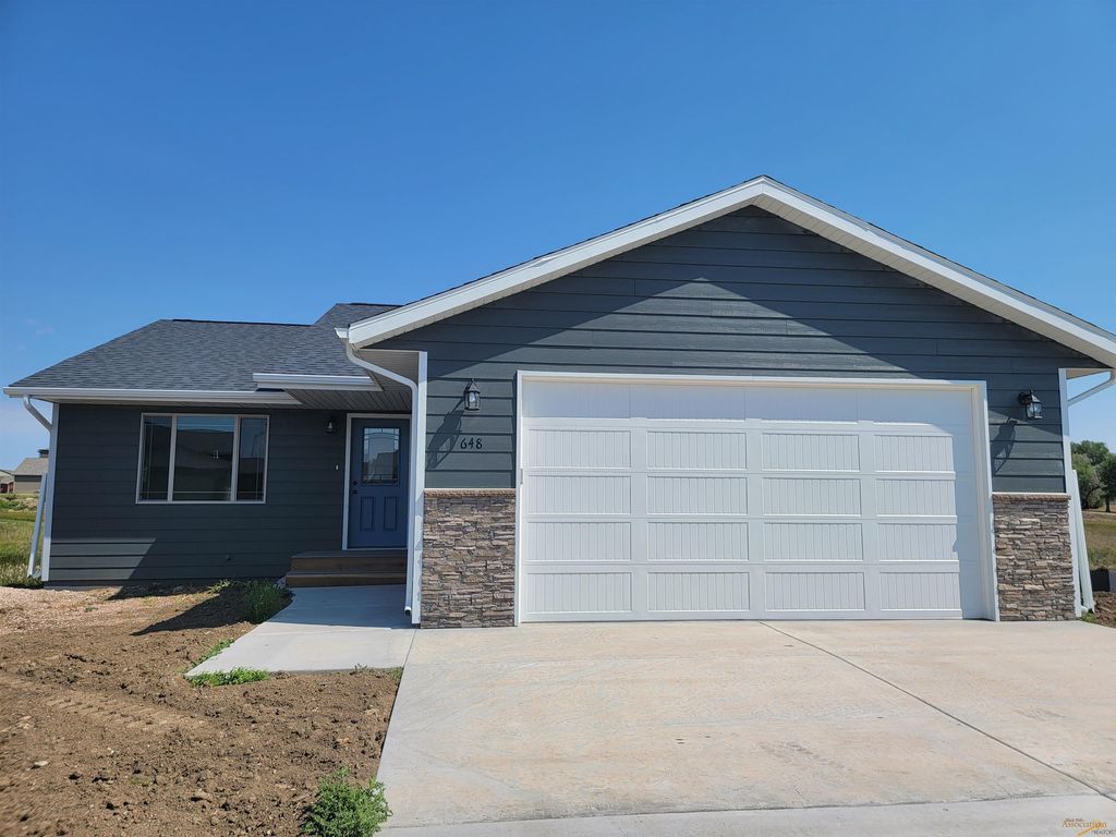 648 Rachel Ln, Box Elder, SD 57719