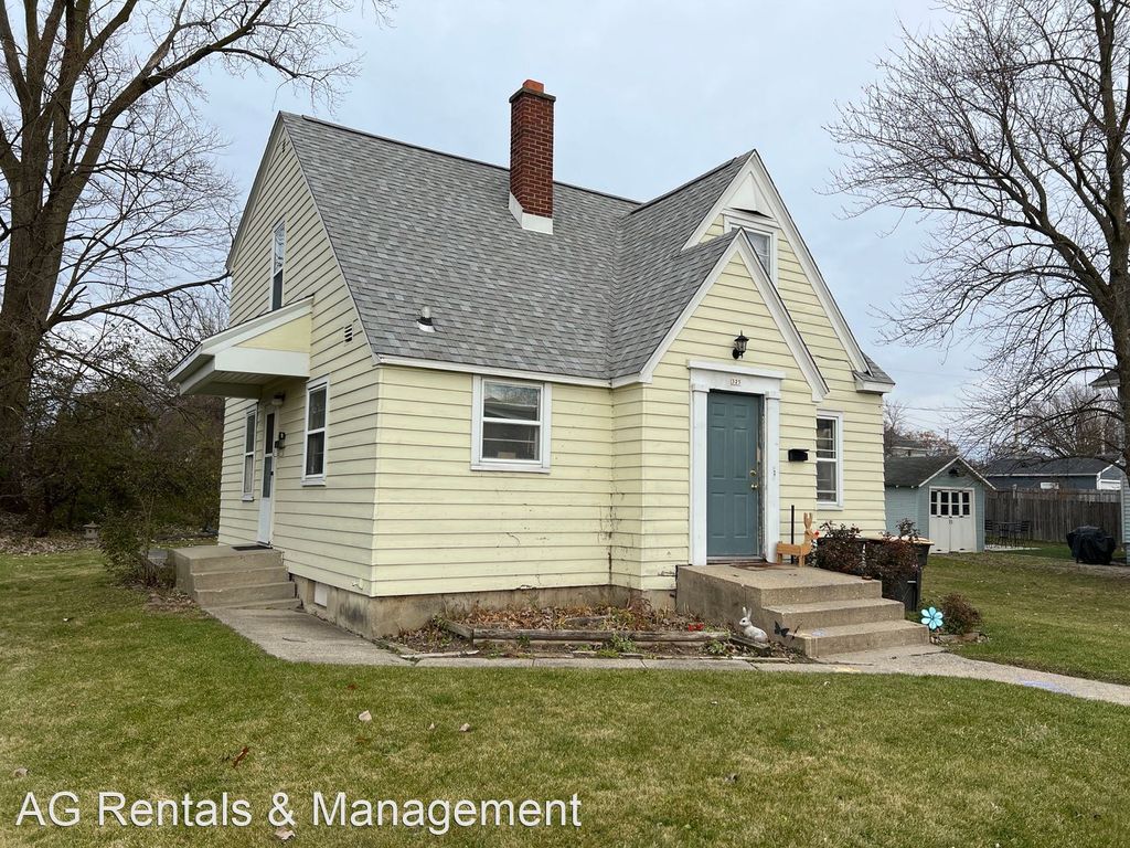 325 1/2 Dalgren Ave, Fort Wayne, IN 46805