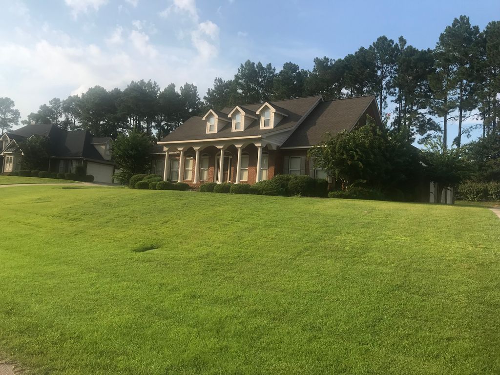 219 Palos Verdes Dr, Troy, AL 4 Bed, 4 Bath SingleFamily Home 50