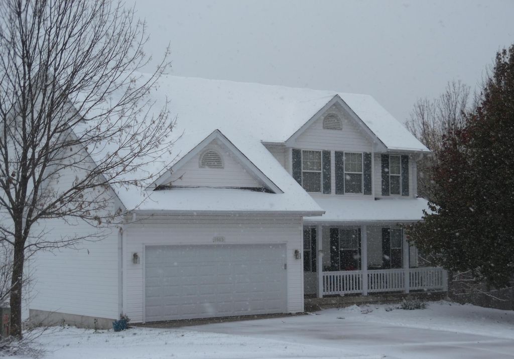 1903 Mary Ellen Dr, Columbia, MO 65202