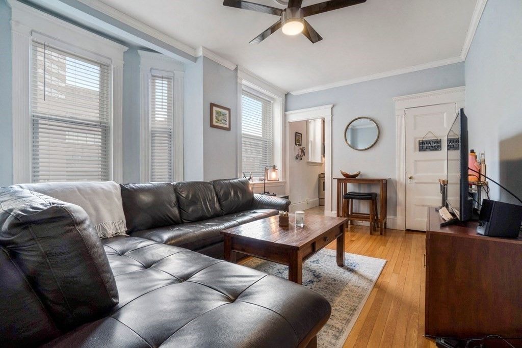 8 Garrison St #510, Boston, MA 02116
