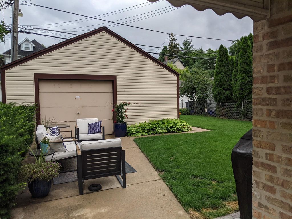 1014 S Oak Park Ave #1, Oak Park, IL 60304