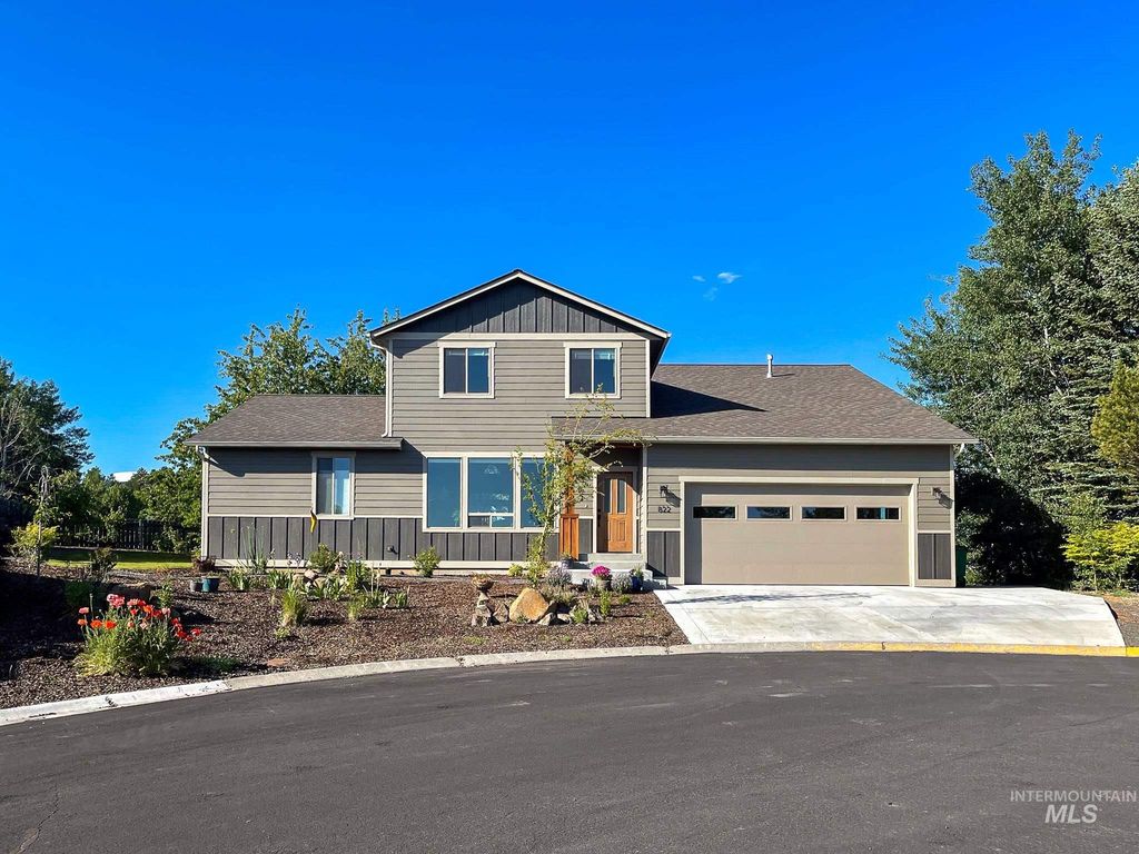 822 Getaway Ct, Moscow, ID 83843