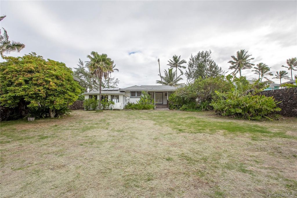 41887 Laumilo St, Waimanalo, HI 5 Bed, 3 Bath SingleFamily Home