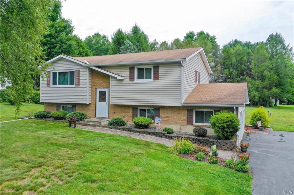 1294 Mary Ct, Danielsville, PA 3 Bed, 2 Bath SingleFamily Home 30