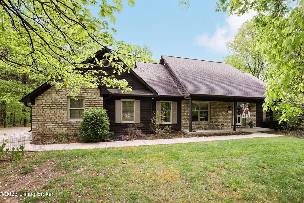 14699 Hickory Hills Trl, Louisville, KY 40299