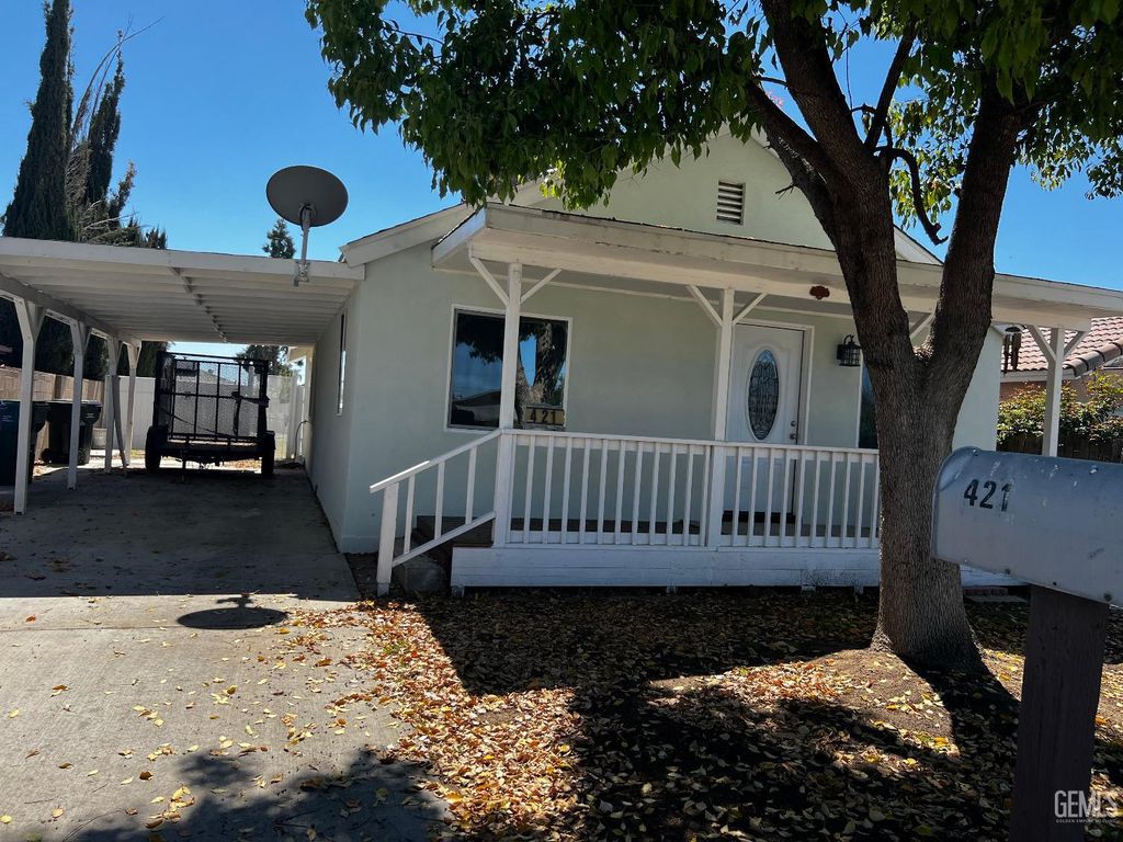 421 W  Euclid Ave, Shafter, CA 93263
