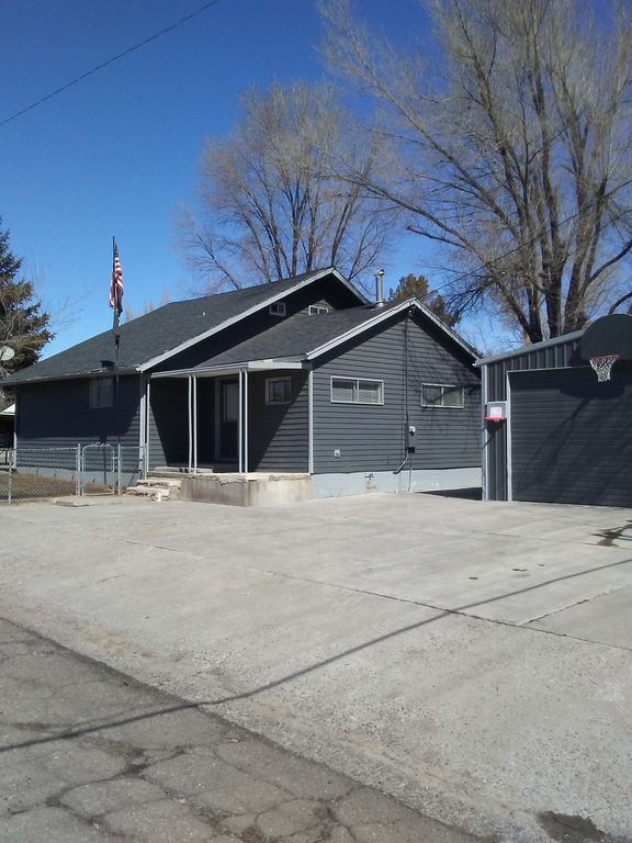 401 Cedar St, Carlin, NV 89822 Trulia