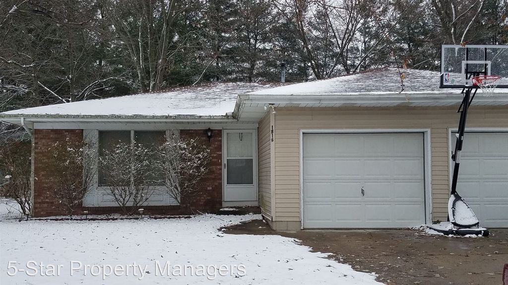 1816 College Manor Dr, Goshen, IN 2 Bed, 1 Bath Single