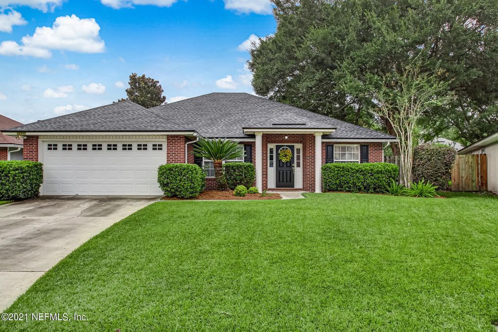 12325 Winterpine Ct, Jacksonville, FL 32225