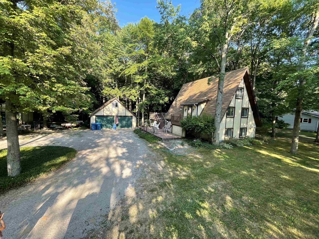 2033 S Poseyville Rd, Midland, MI 48640 Trulia