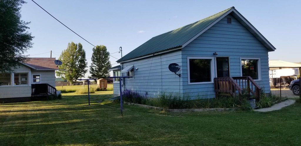 1503 Stewart St, Anaconda, MT 2 Bed, 1 Bath Single