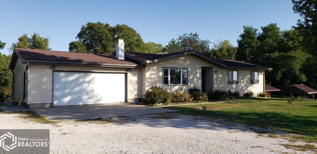 166 State Highway 94, Lomax, IL 61454